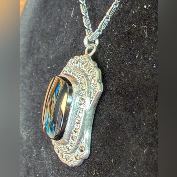 Vintage Onyx and Marcasite Sterling .925 Silver Pendant Silver-toned necklace - Picture 5 of 10